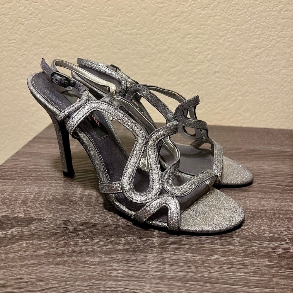 Nina NY Silver Glitter 7.5 Heels